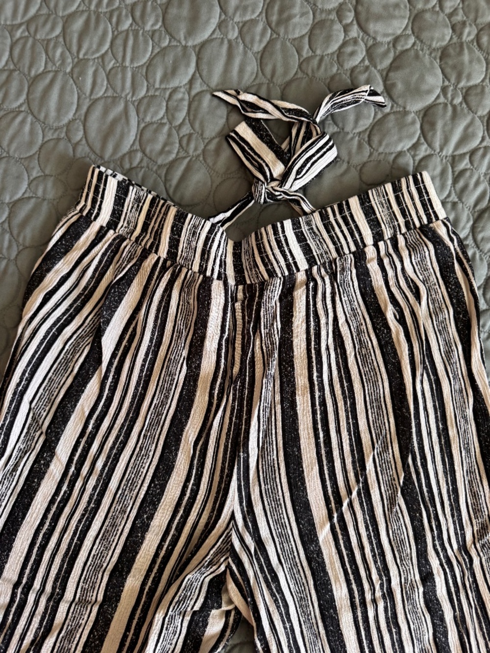 AGB Ladies Striped Pants Size Large